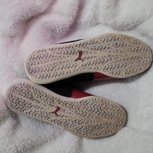 Kids Puma tennis shoes - Picture 5 of 5